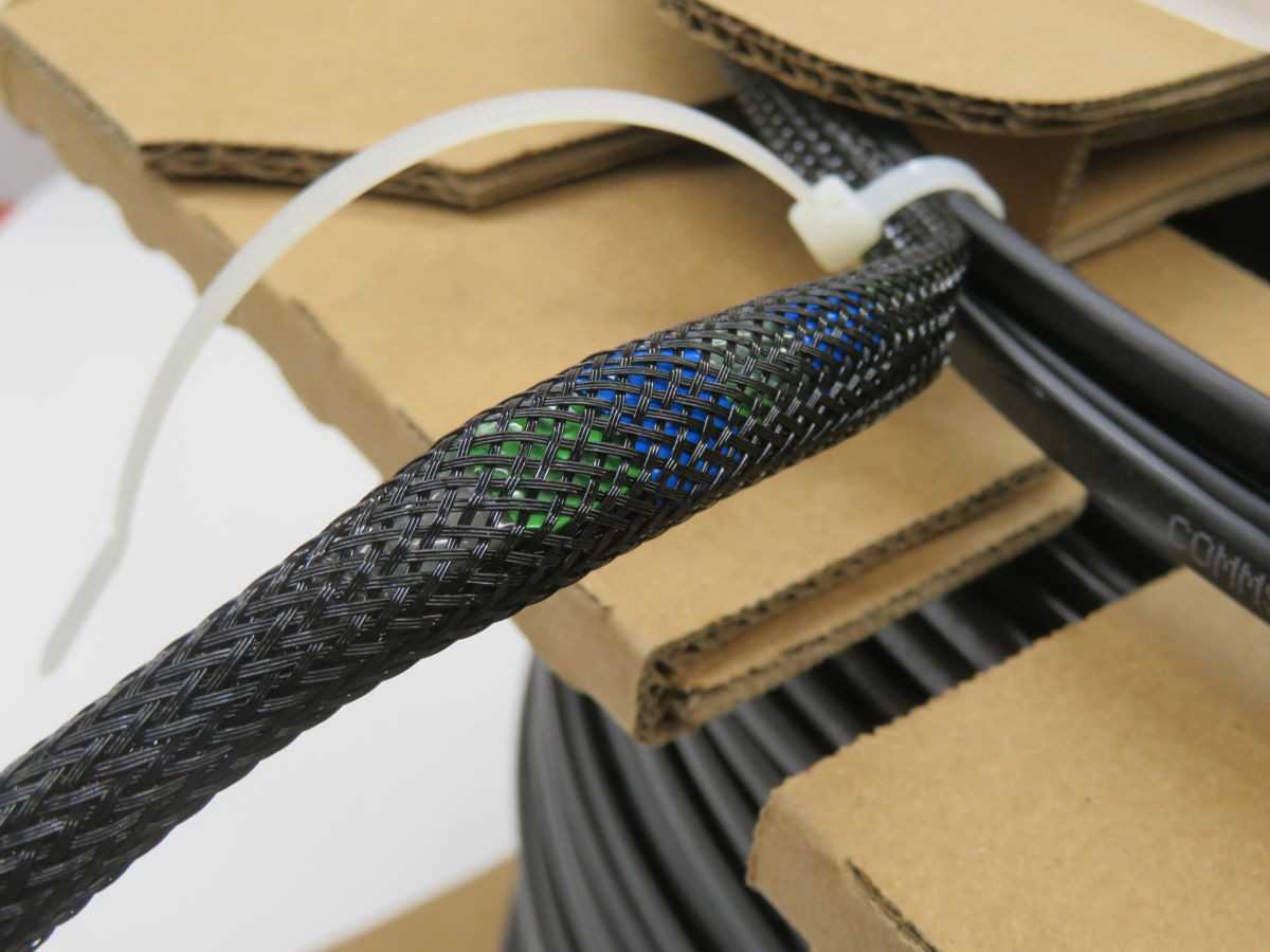 COMMSCOPE FHD-MM1C-1900F FIBER OPTIC CABLE T266873 - FIBER OPTIC CABLE
