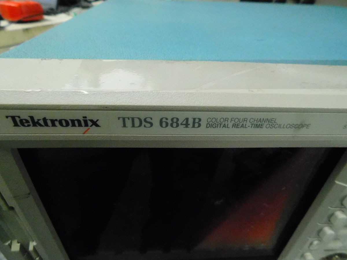 TEKTRONIX TDS 684B DIGITIZING OSCILLOSCOPE 4CH 1GHZ M7545 - ANALYZER