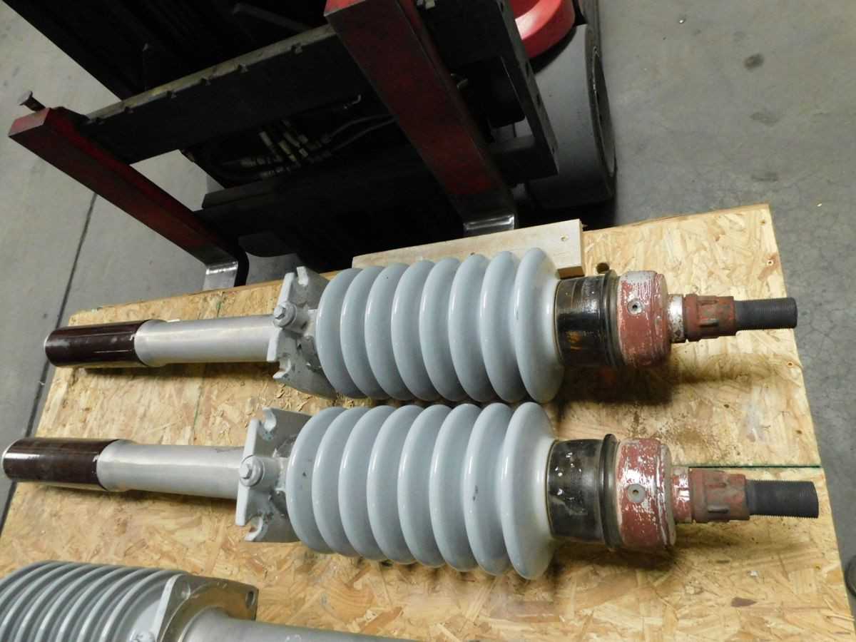Lot Of 2 General Electric 7B542BB G10 Condenser Bushing M6430 - AUTOMATION & CONTROLS