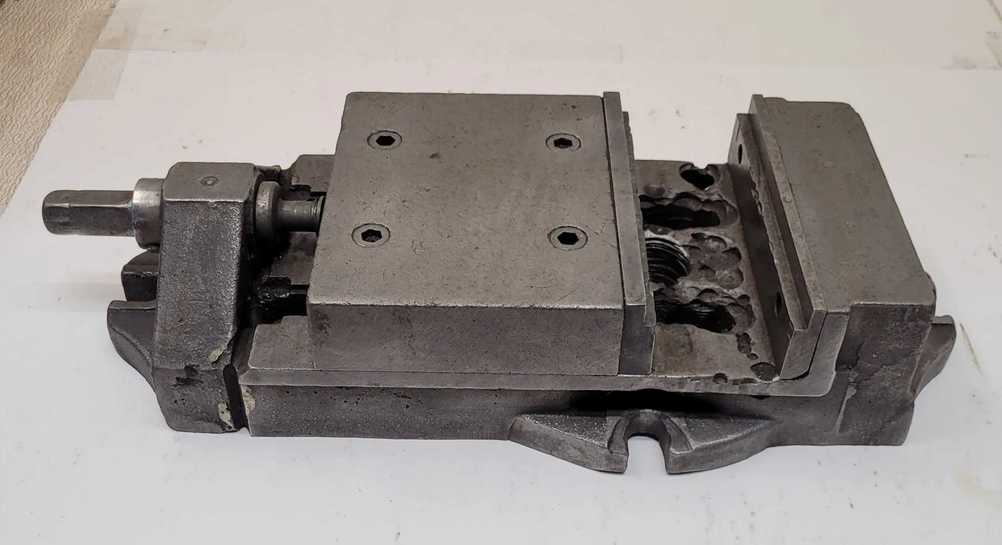 MACHINIST VISE, 6 INCH JAW OPENING - MACHINE TOOLING