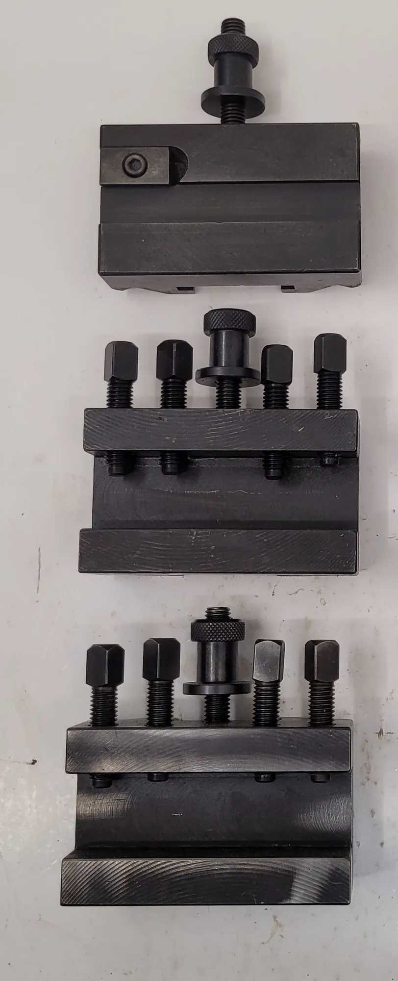 BOLTON TOOLS TOOL POST HOLDERS - SET OF 6 LATHE TOOLING (1 – 1-1/8 INCH SLOT SPACES) - MACHINING TOOLING & PARTS