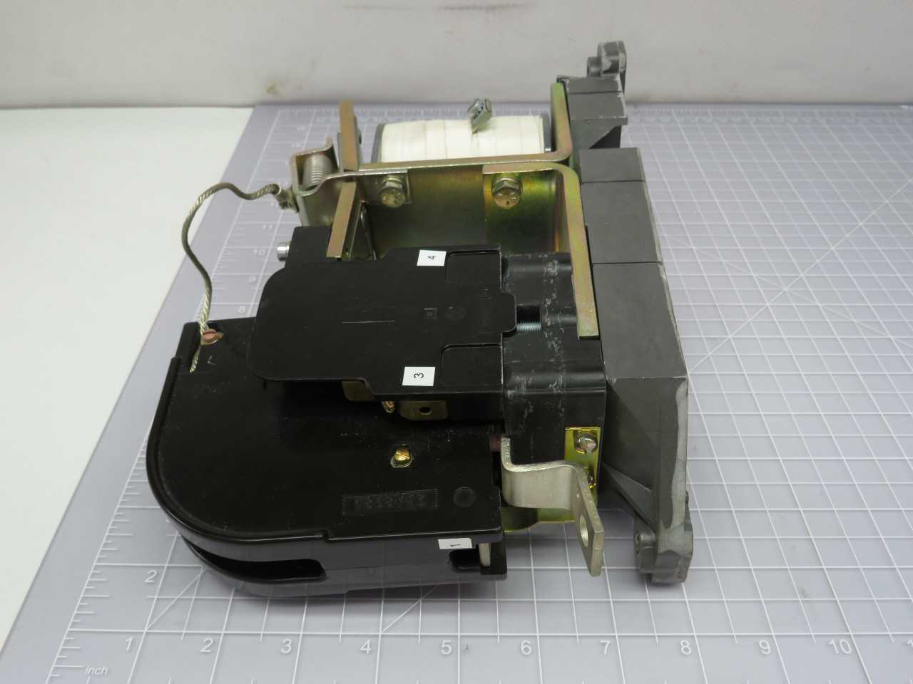 EATON ME301C Definite Purpose Contactor, 3-Pole, 30A FLA, 40A Resistive, 600V Max Volt, 10 HP - CONTACTORS
