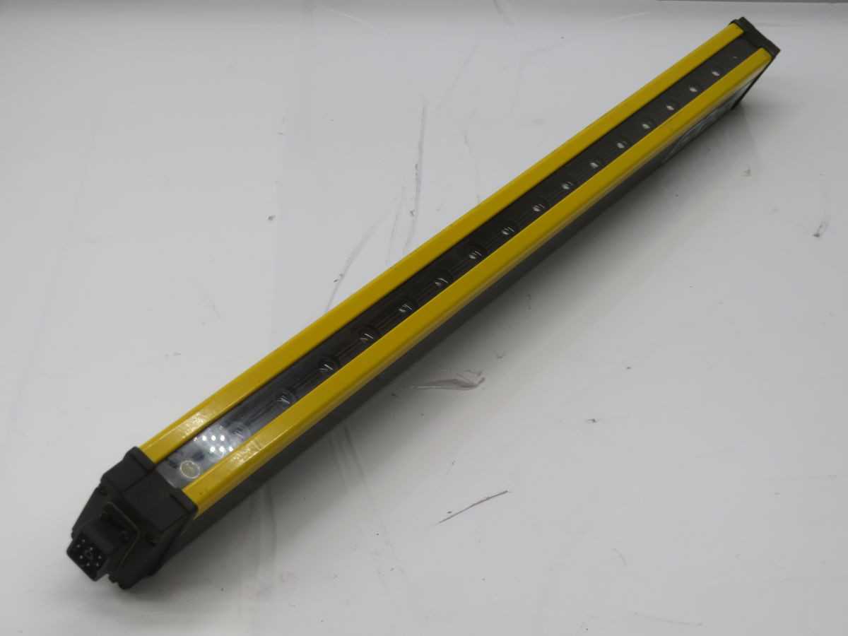 LOT OF 2 REER ASE 705 ASR 705 LIGHT CURTAIN EMITTER & RECIEVER T266939 - SENSORS