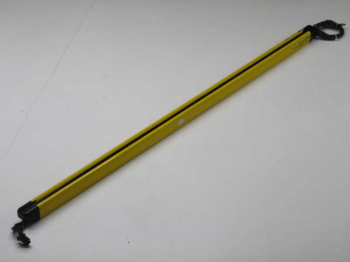 KEYENCE GL-R103F-R CURTAIN SENSORS, 14 MM RESOLUTION, 1030 MM HEIGHT, 13 MS RESPONSE - SENSORS