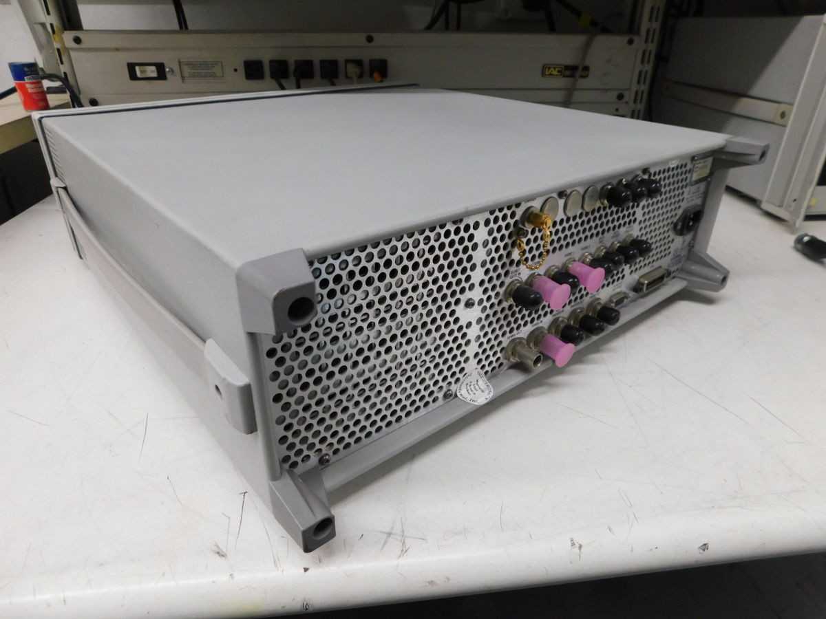 HP E4431B SIGNAL GENERATOR 250KHZ-2 0 GHZ OPT UN8 UND M7564 - SIGNAL CONDITIONERS