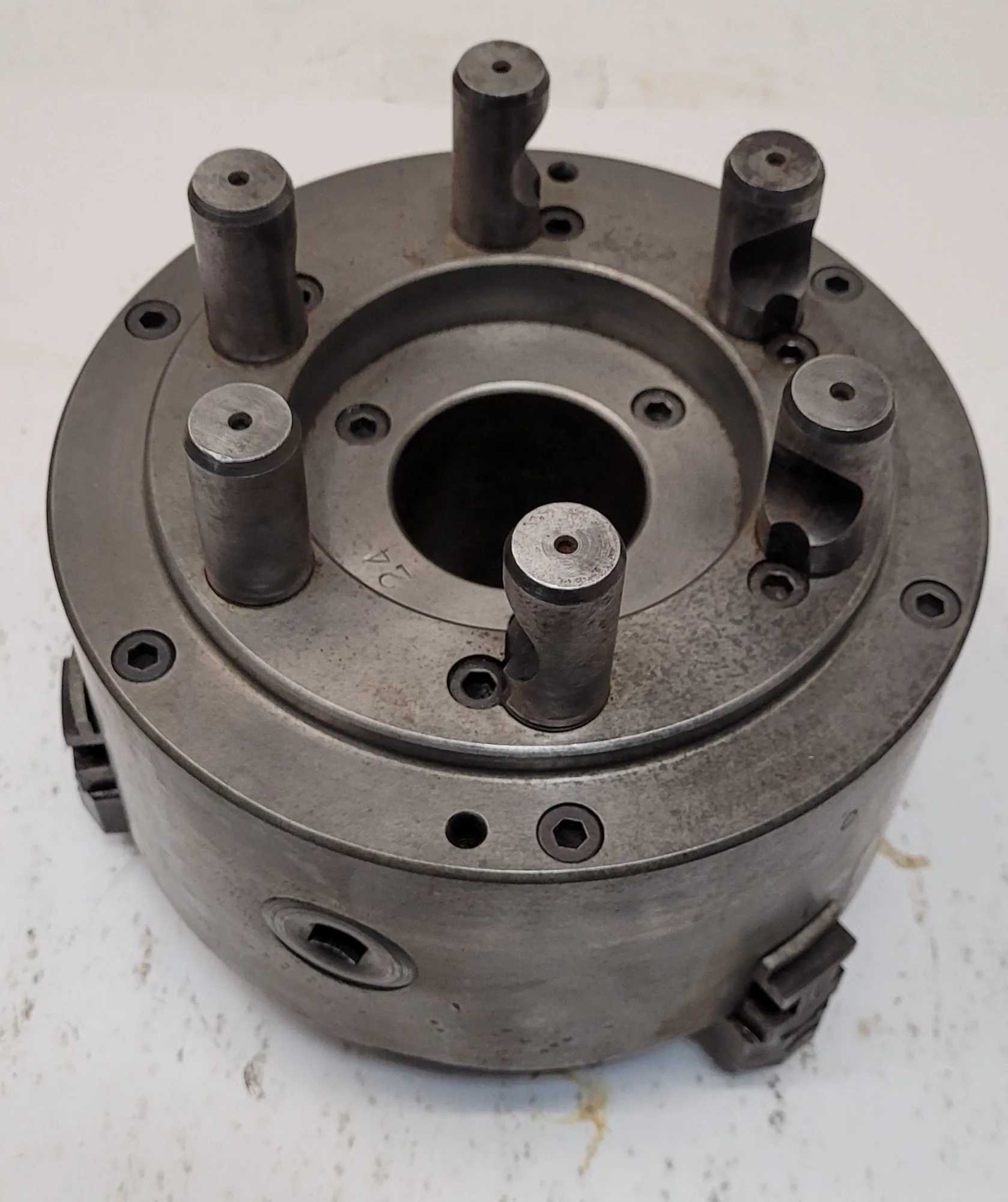 8-1/4" DIAMETER, 3 JAW LATHE CHUCK WITH 2.25" THROUGH HOLE AND D1-6 MOUNT TYPE - MACHINE TOOLING