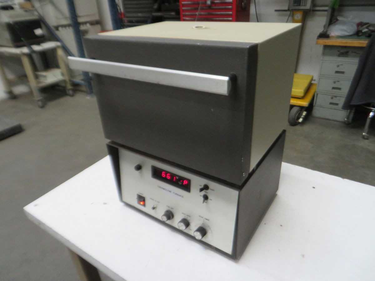Thermolyne Corporation EP-3509-2 Micro Oven - LAB & SCIENTIFIC