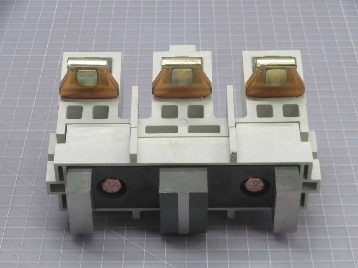 EATON WCK53 Contactors, 3-Pole, Replacement Kit, Contacts: 3 Stationary & 3 Moving - CONTACTORS