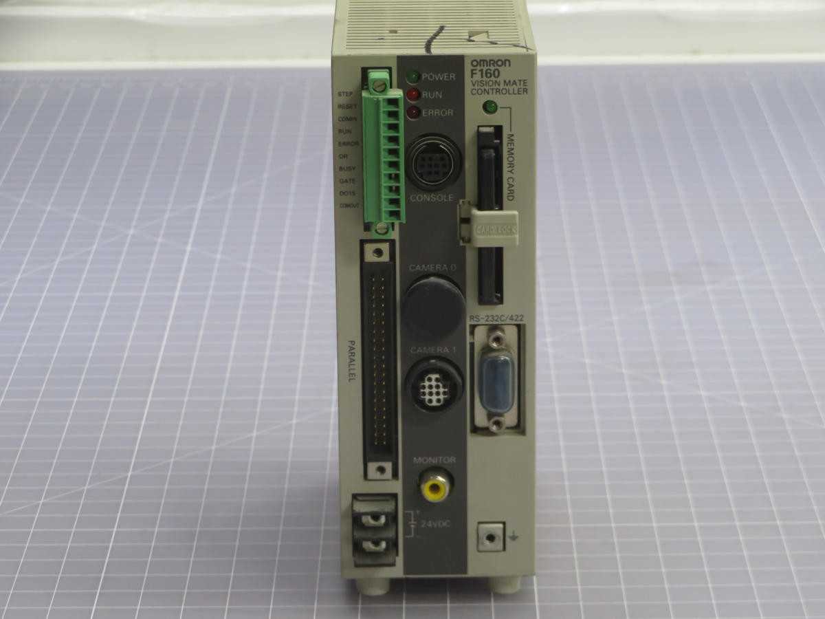 OMRON F160-C10V2 VISION CONTROLLER, 24 VDC POWER, 1.6 AMPS CURRENT, NPN I/O, SINGLE CAMERA, RS-232C PORT - OPERATOR CONTROLS