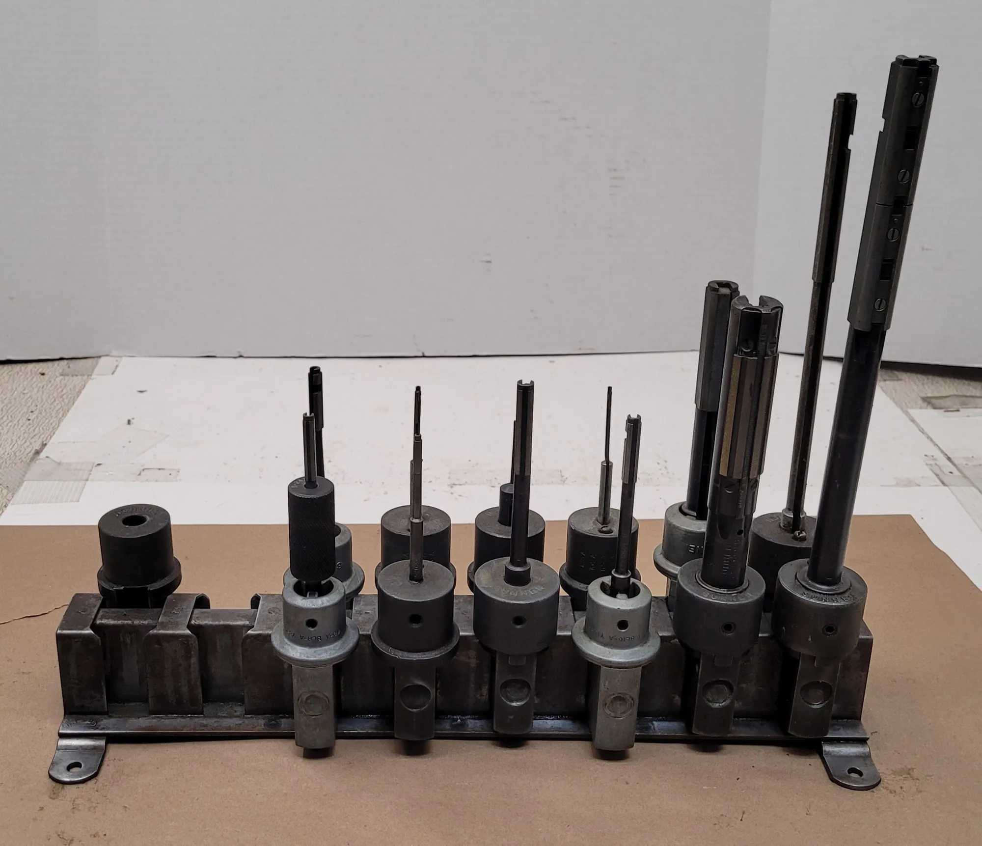 SUNNEN HONING MANDREL SET (SET OF 12) W/ RACK - MACHINING TOOLING & PARTS