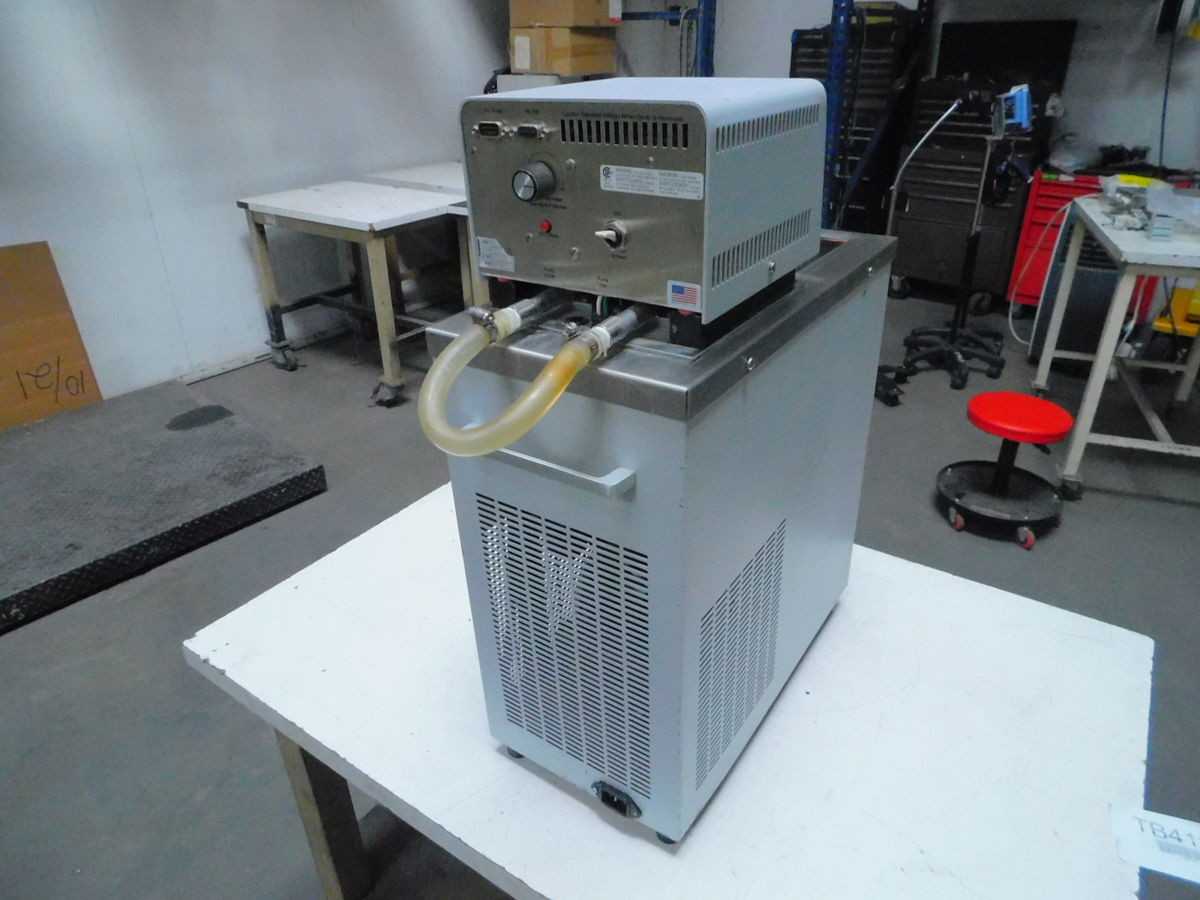 POLYSCIENCE 9110 HEATING/COOLING CIRCULATING WATER BATH - LAB & SCIENTIFIC