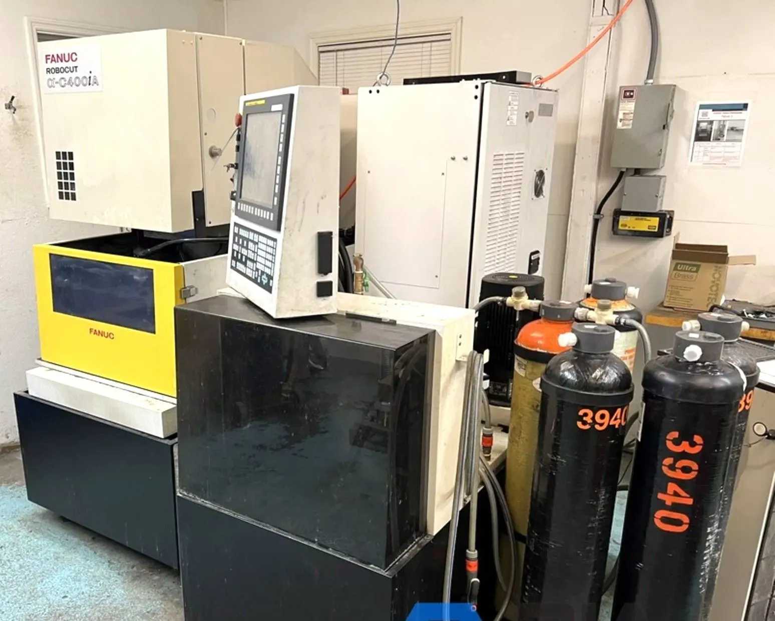 2015 FANUC ROBOCUT A-C400IA 5-AXIS WIRE EDM, 145 GAL TANK, 0.012" WIRE DIAMETER - WIRE EDM MACHINES