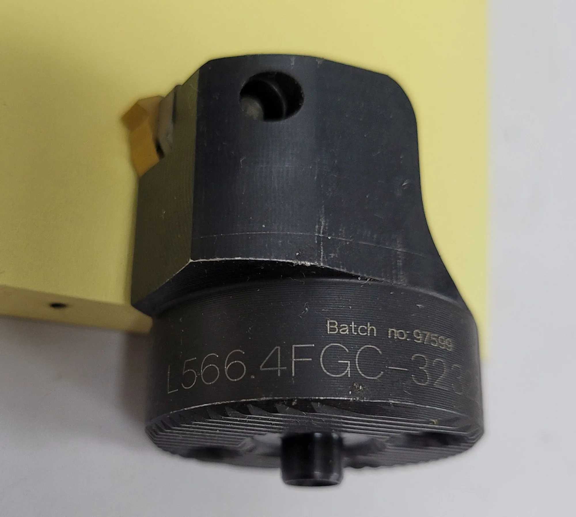 SANDVIK COROMANT T-MAX L566.4FGC-323222-16 U-LOCK HEAD FOR THREAD TURNING (32MM) - MACHINING TOOLING & PARTS