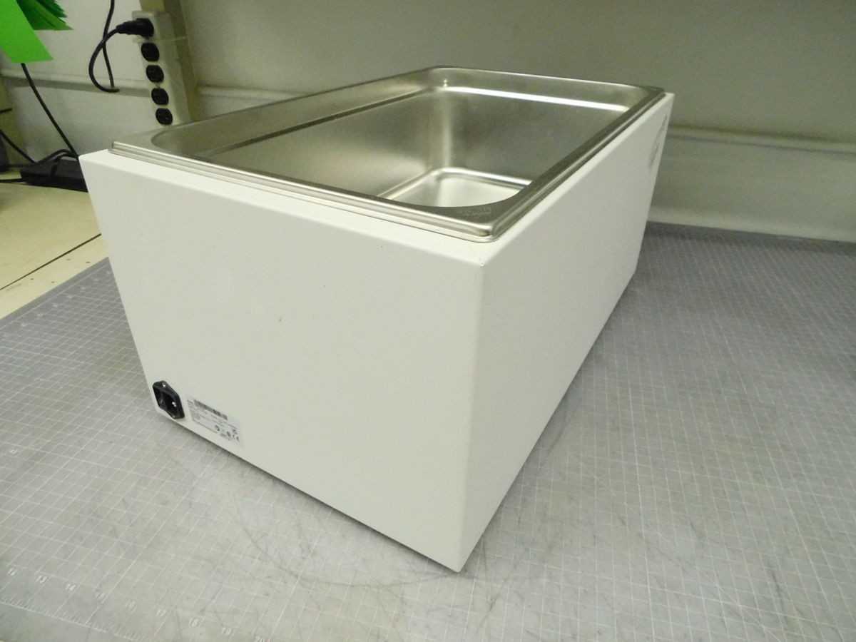 Grant SAP18 US Heating Water Bath 13 Ltr - LAB & SCIENTIFIC