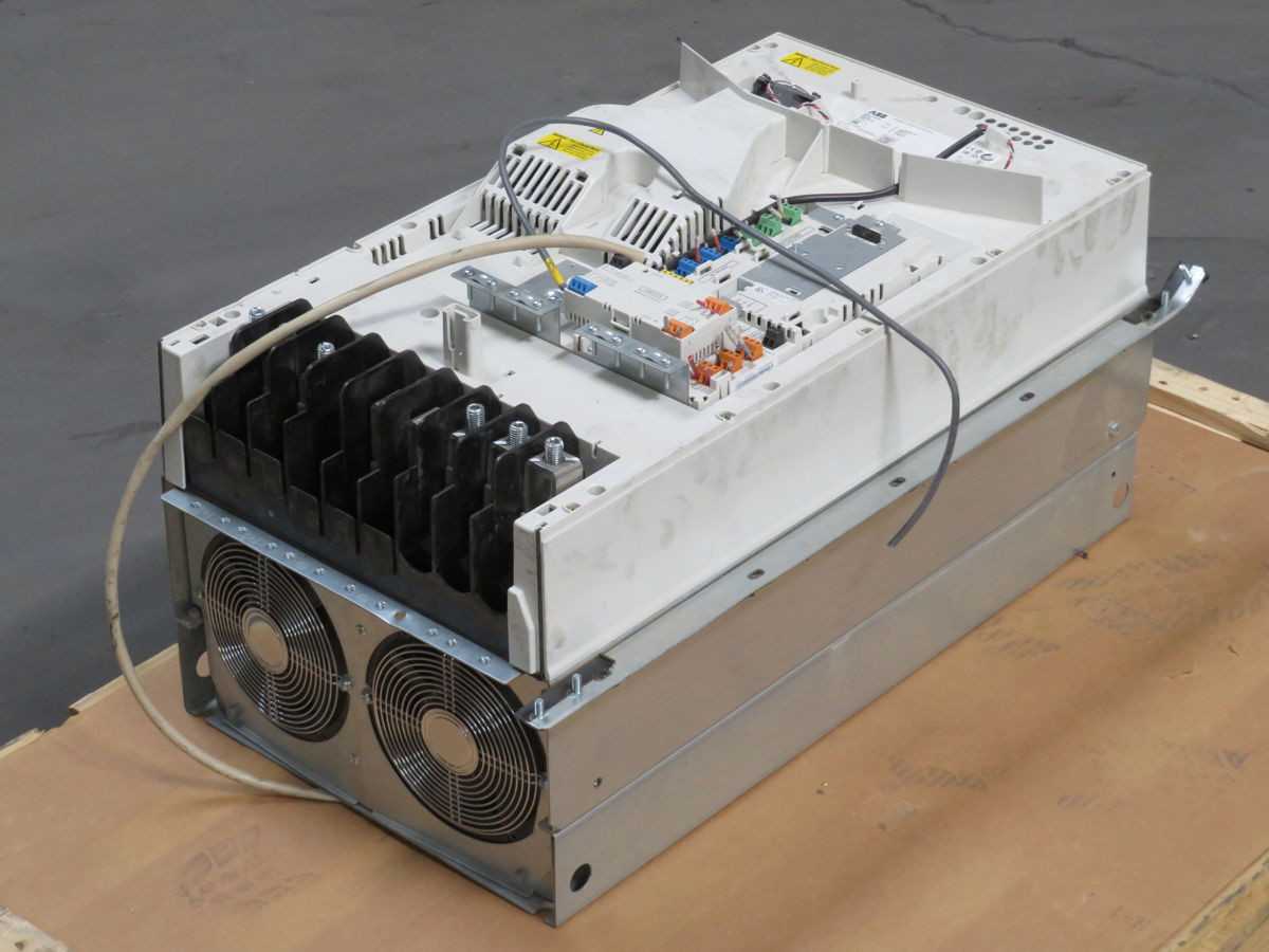 ABB ACS580-01-363A-4+0J400+P922 AC DRIVE, 200 KW POWER, 363A OUT CURRENT, 400-480V - AC VFD DRIVES