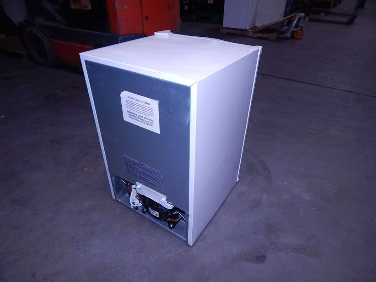 NORLAKE SCIENTIFIC PF041WWW/0M MEDICAL REFRIGERATOR - LAB & SCIENTIFIC