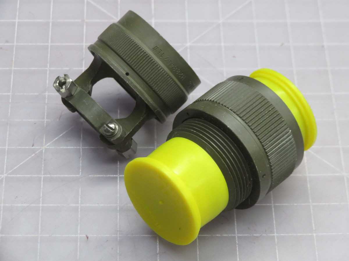 ITT CANNON M28840/17AE1S3 CONNECTING DEVICES CONNECTOR T266681 - PLUGS & RECEPTACLES