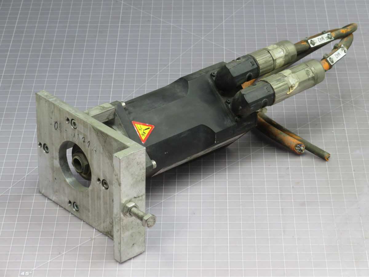 KOLLMORGEN 6SM 37L-4.000 SERVO MOTOR, 1.5A CURRENT, 0.5KW POWER, 4000 RPM SPEED, 1.5NM TORQUE, IP 64 - SERVO MOTORS KOLLMORGEN 6SM 37L-4.000 SERVO MOTOR, 1.5A CURRENT, 0.5KW POWER, 4000 RPM SPEED, 1.5NM TORQUE, IP 64 - SERVO MOTORS