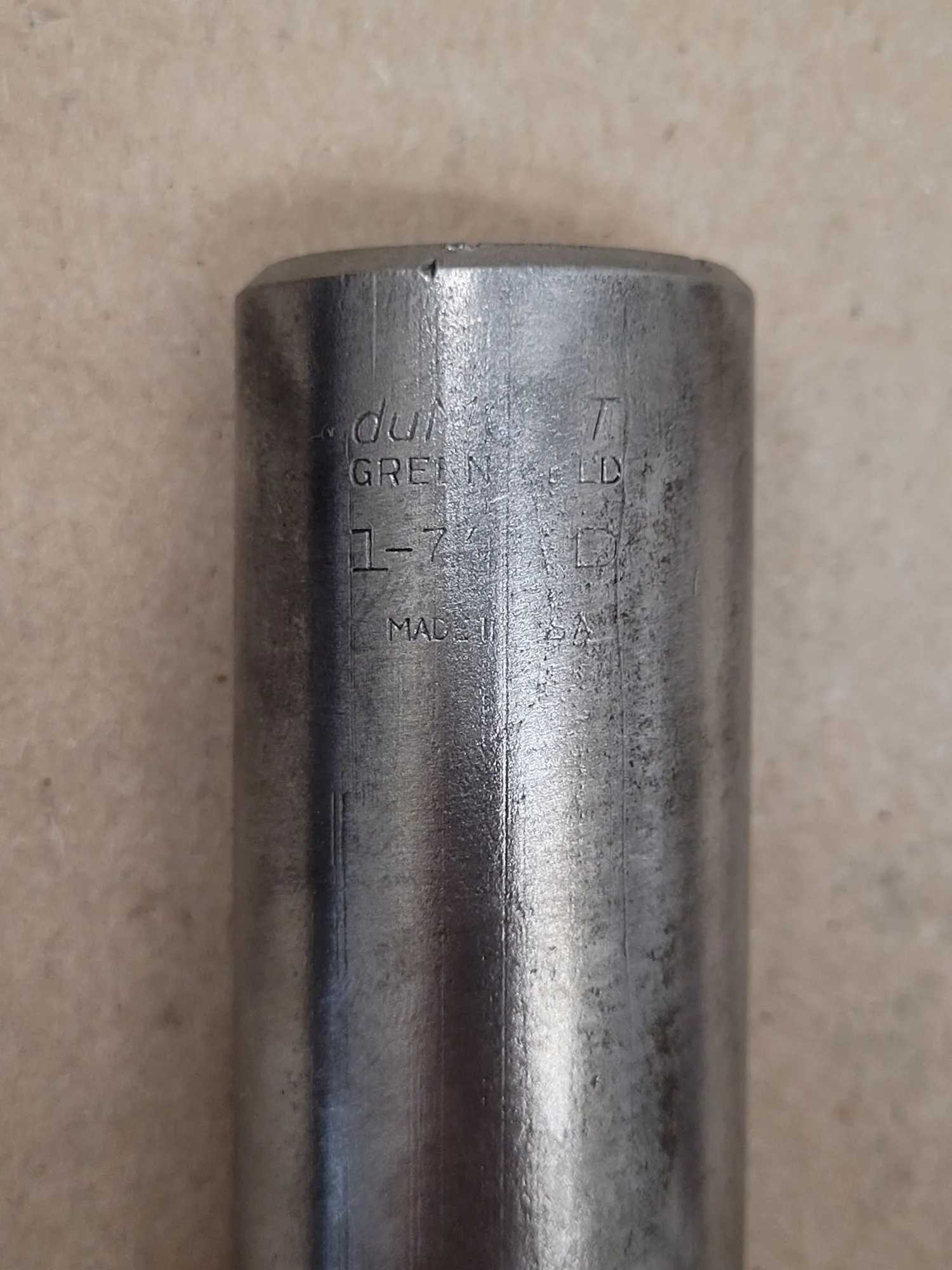 DUMONT KEYSEATER BROACH BUSHING 1-7/16-D, OAL: 4”, OVERALL DIAMETER: 1-7/16”, SLOT SIZE: 15MM - MACHINING ACCESSORIES & TOOLING