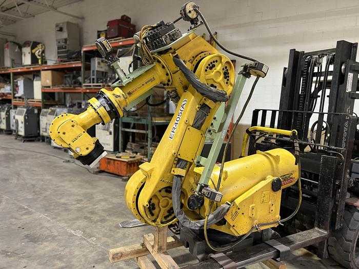 2002 FANUC R-2000IA/165R ROBOT, 165KG PAYLOAD, 3095MM REACH, RJ3IB CONTROLLER - ARTICULATED ROBOTS