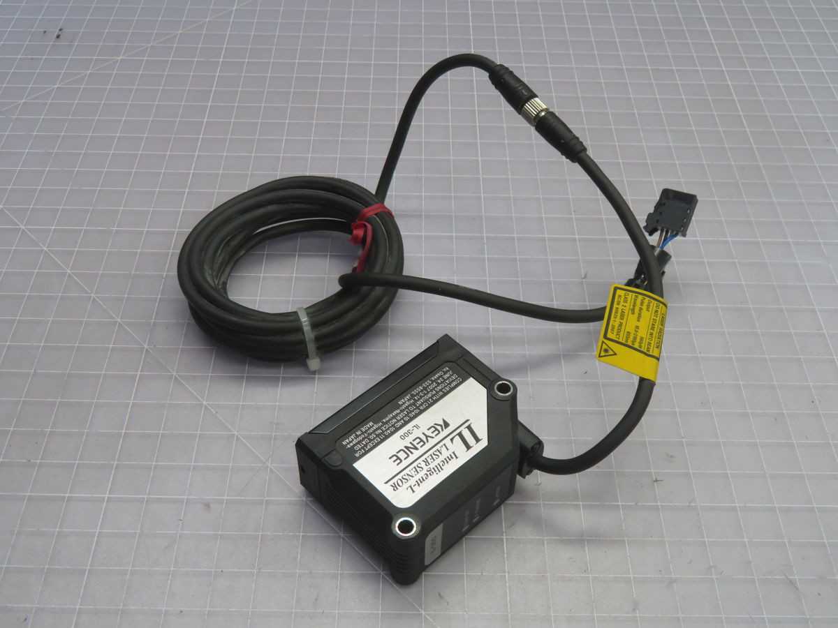 KEYENCE IL-300 SENSOR HEAD T263637 - SENSORS