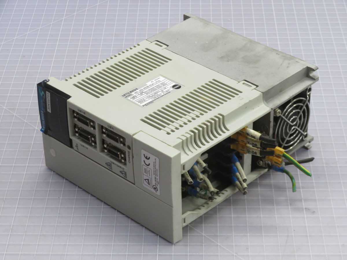 MITSUBISHI MR-J2S-350B-S041U703 AC SERVO AMPLIFIER BH0711 - SERVO