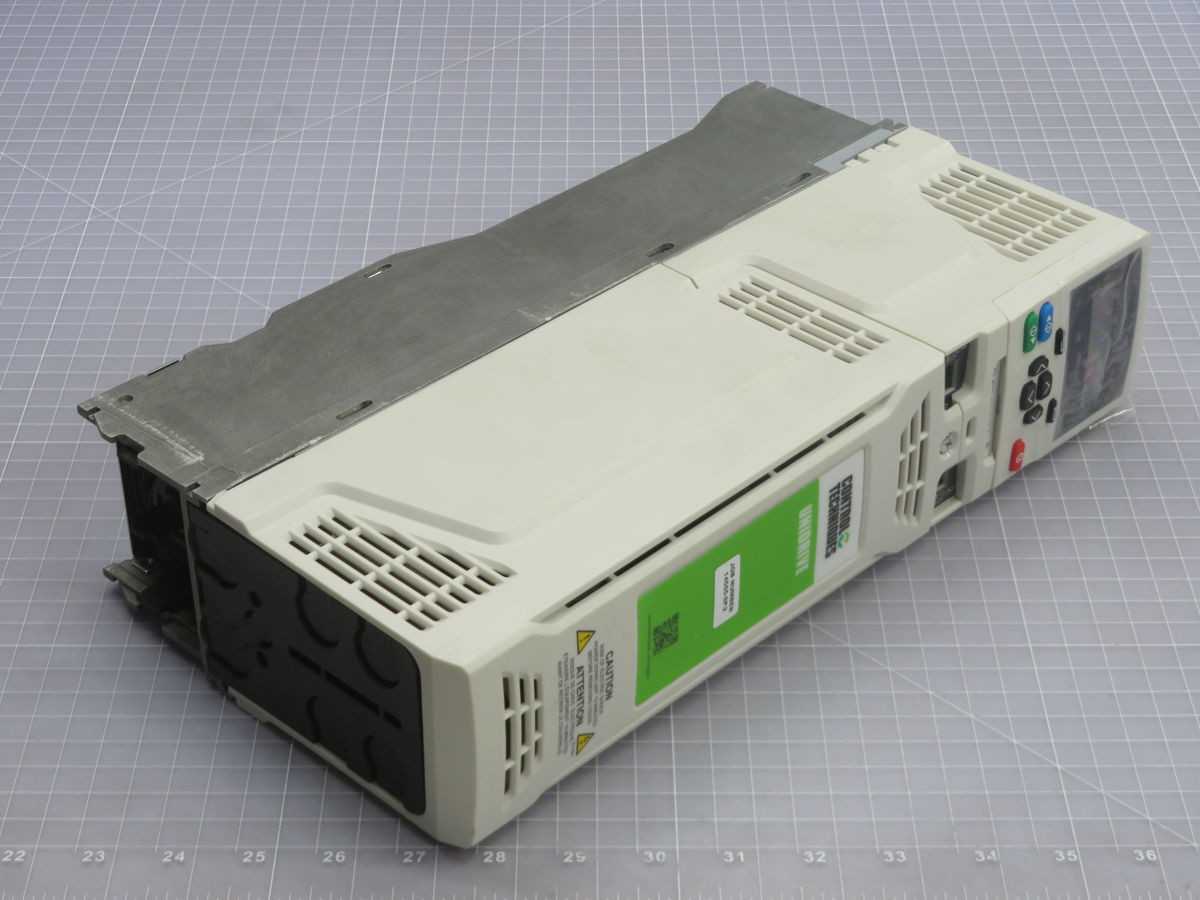 CONTROL TECHNIQUES M702-034 00100 AC DRIVES, 380-480V INPUT, 0-480V OUTPUT, 7.5 KW POWER, 15.6A MAX CURRENT - AC VFD DRIVES