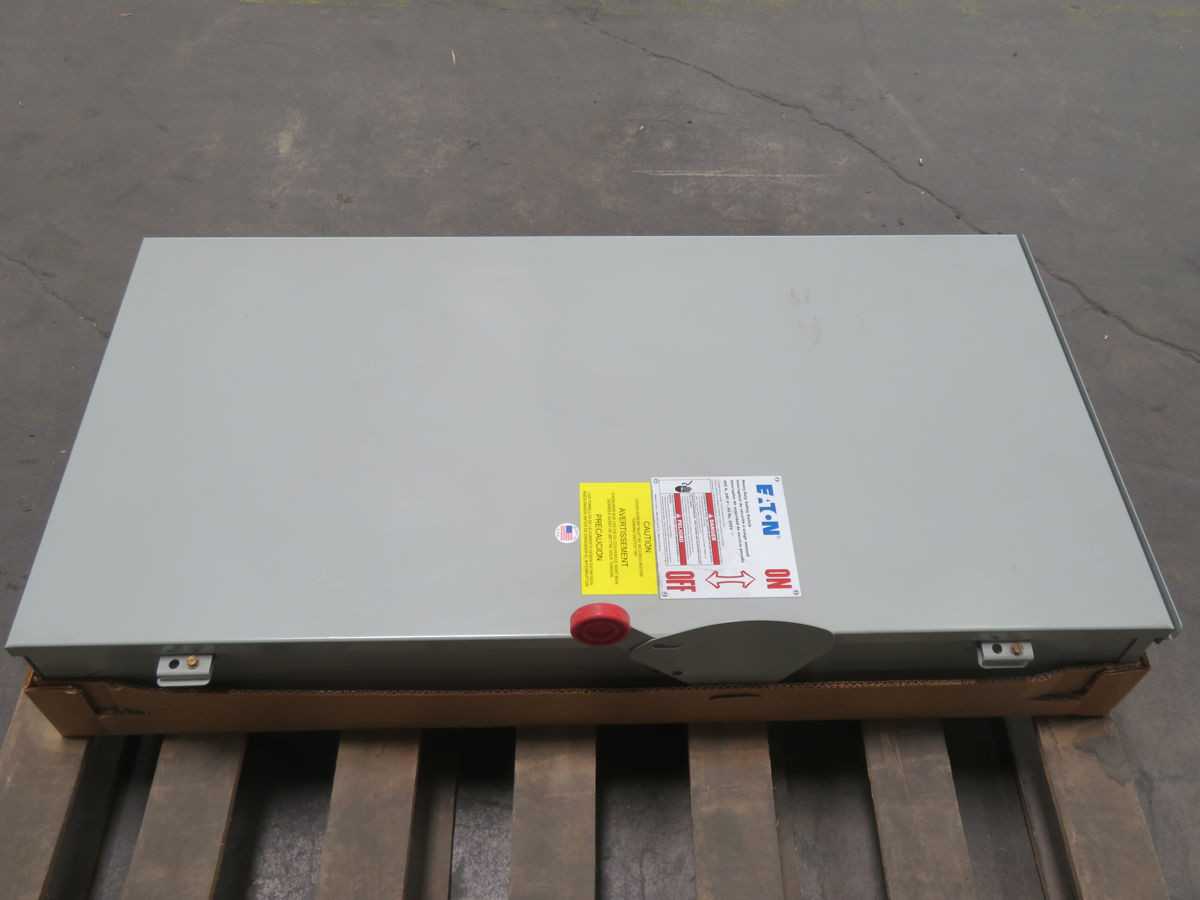 EATON DH225FRK SAFETY SWITCH, 2P FUSED, 400A CURRENT, 240V VOLTAGE, NEMA 3R, 75 HP, 200 KA IR - SWITCHES