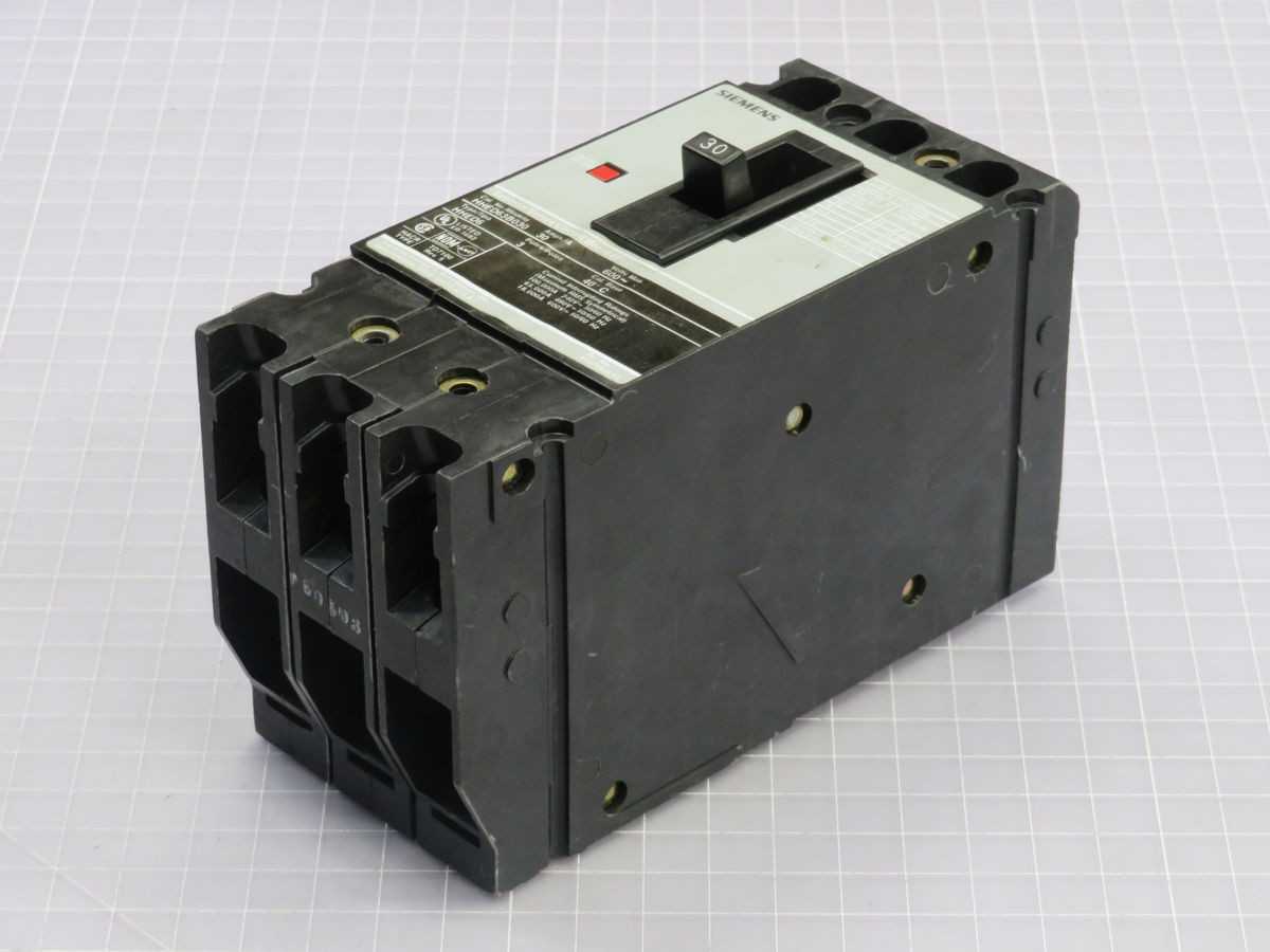 SIEMENS HHED63B030 MCCB, 3-POLE, 30A CURRENT, 600 VAC VOLTAGE, 18 KA INT. RATING - CIRCUIT BREAKERS