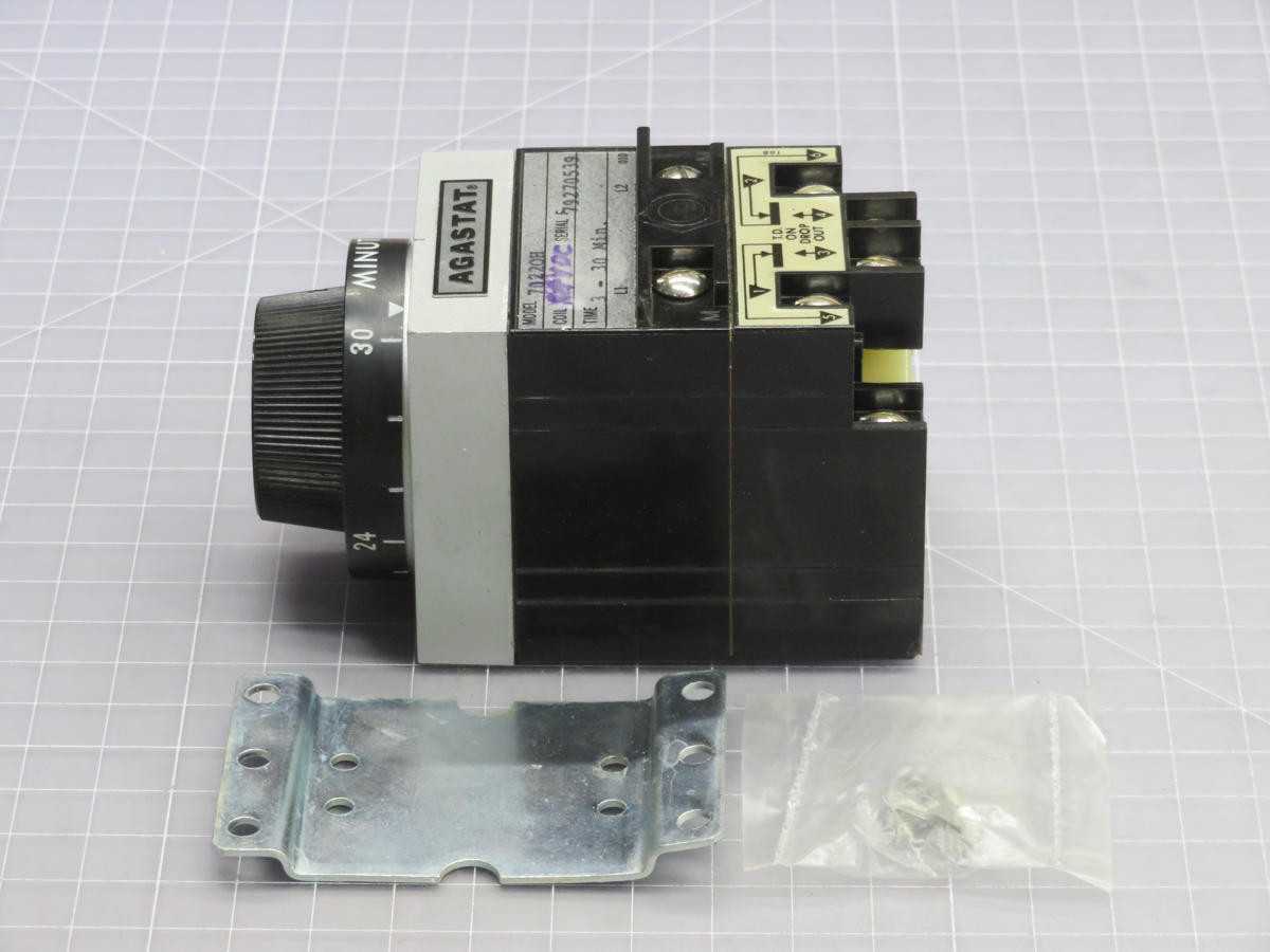 AGASTAT 7022OH TIME DELAY RELAY, 3-30 MIN TIME DELAY, DPDT, 10 A CONTACT, 120/240 VAC - TIME DELAY RELAY
