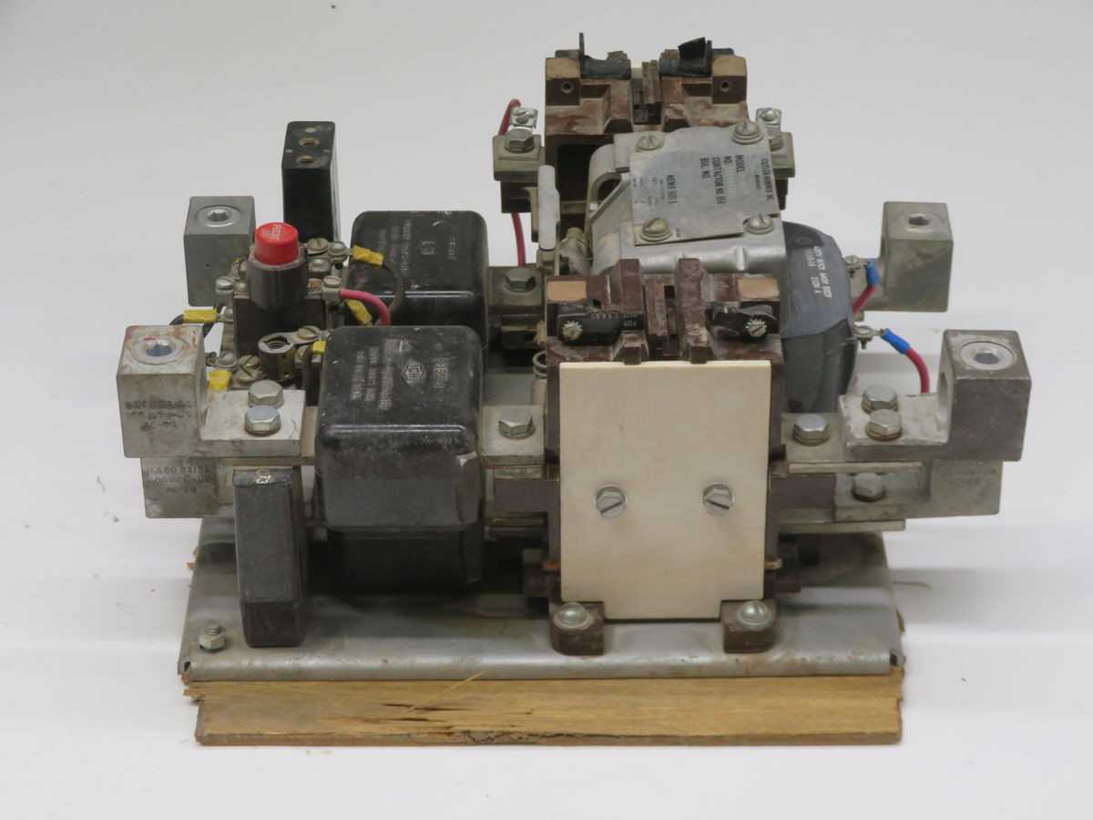 CUTLER HAMMER 6-186-5 CONTACT KIT, 3 POLE, NEMA SIZE 5, 270A CONT CURRENT, 600V AC - DC CONTACTOR
