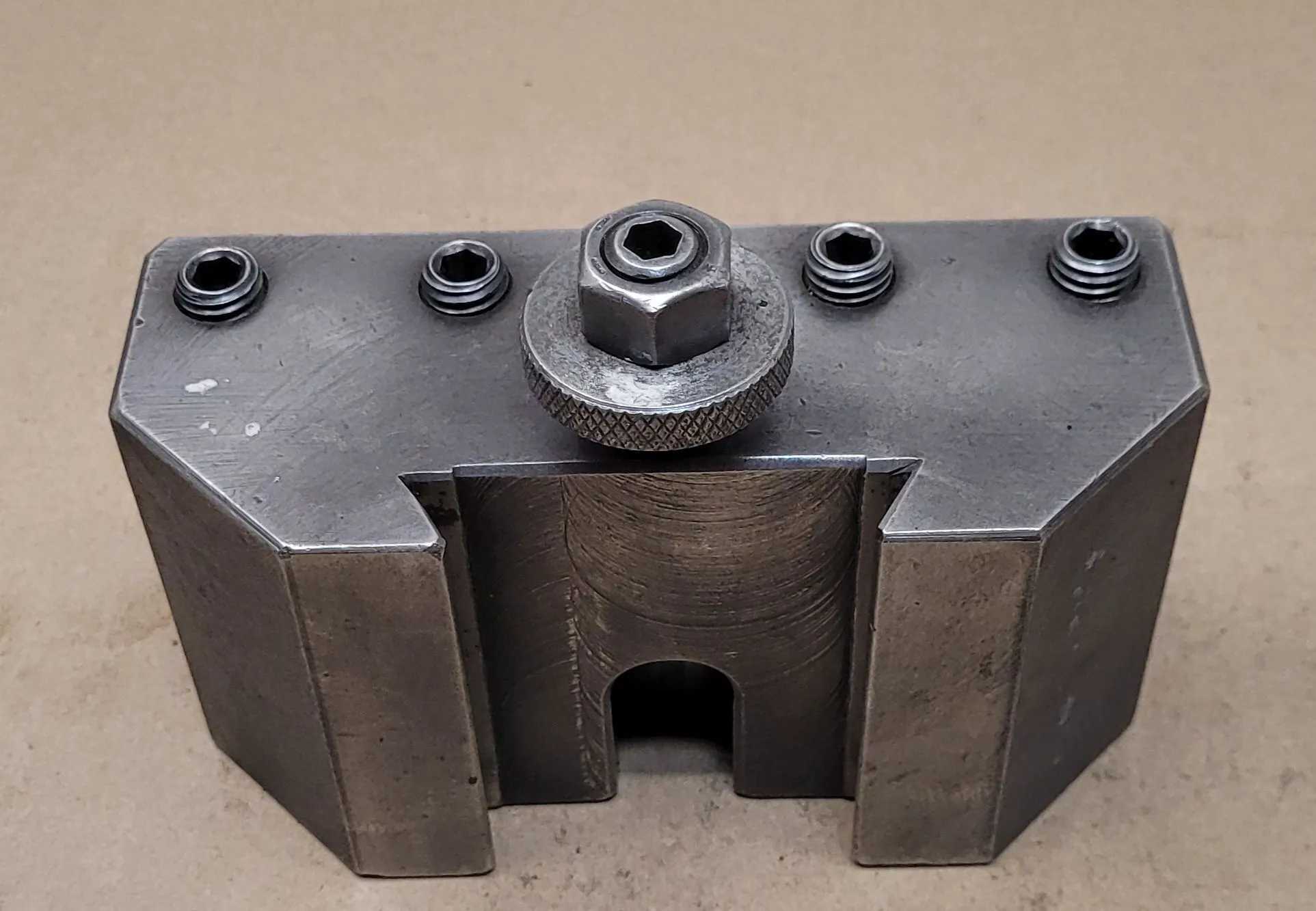 FIMS 5A TOOL HOLDER, WIDTH: 1-3/8”, LENGTH: 6”, HEIGHT: 3-1/4”, GAP: 1-1/4” - MACHINE TOOLING