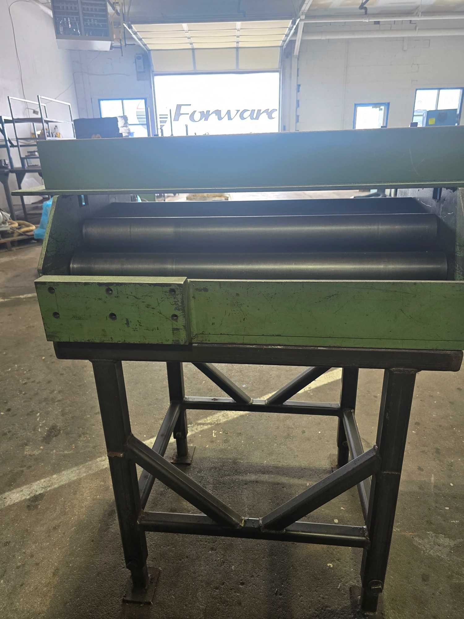 COE PRESS EQUIPMENT HS5-30 30" MANUAL PULL THROUGH STRAIGHTENER WITH ADJUSTABLE ROLLERS ON STAND - MACHINING TOOLING & PARTS