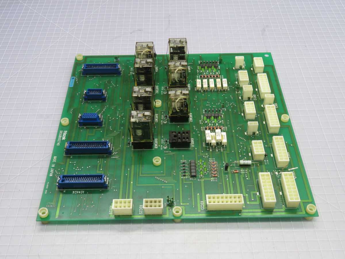 MAZAK D65UB002740 C2N624A008A INDUSTRIAL RELAY OUTPUT BOARD T268813 - PCB CIRCUIT BOARDS