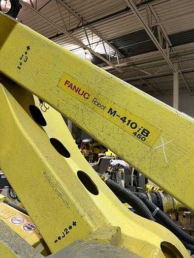 2013 FANUC M410IB/450 PALLETIZING ROBOT, 60KG PAYLOAD, 3139MM REACH, R30IB CONTROLLER - ARTICULATED ROBOTS