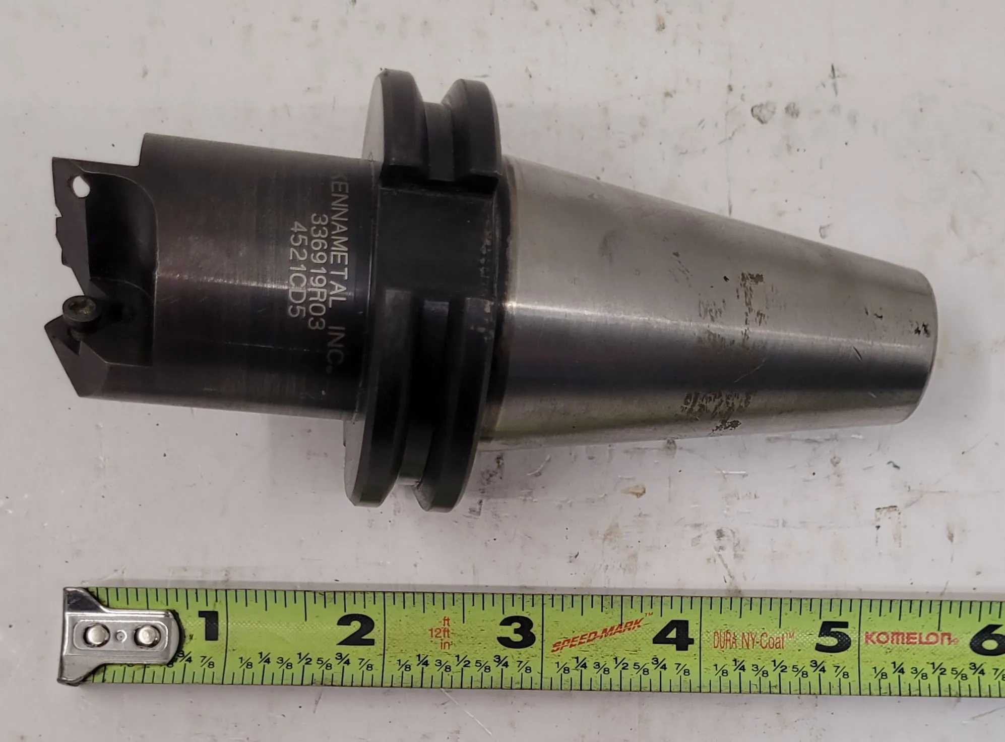 KENNAMETAL 336919R03 / COMMAND CAT 40 FACE MILL HOLDER (4521CD5) - MACHINE TOOLING