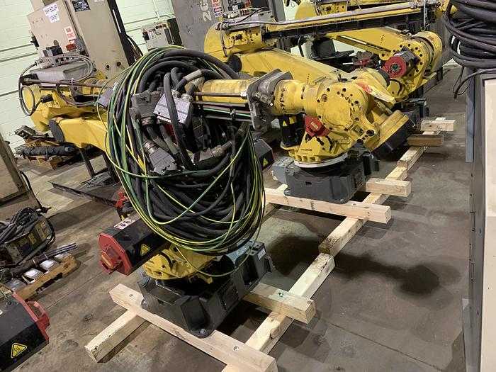 2003 FANUC S-500IB ROBOT, 15KG PAYLOAD, 2757MM REACH, R-J3IB CONTROLLER, 9008.8 HOURS - ARTICULATED ROBOTS