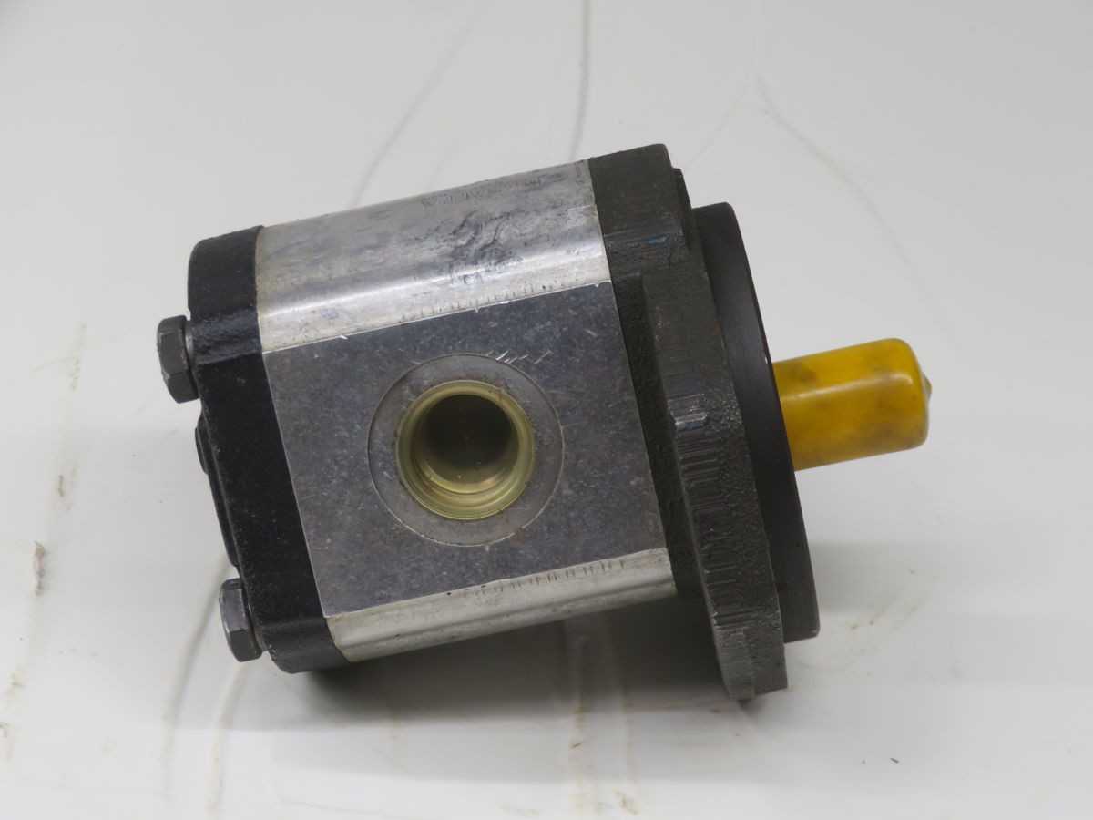 Casappa PLP20.20S0-04S5-LO Hydraulic Gear Pump T263409 - HYDRAULIC GEAR PUMP