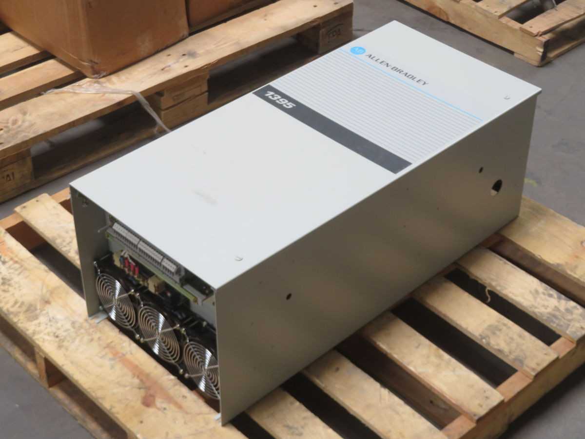 ALLEN BRADLEY 1395-A74-C4-P10-P51 DC DRIVES, 230 VAC IN, 240 VDC OUT, 60 HP POWER - DC DRIVES