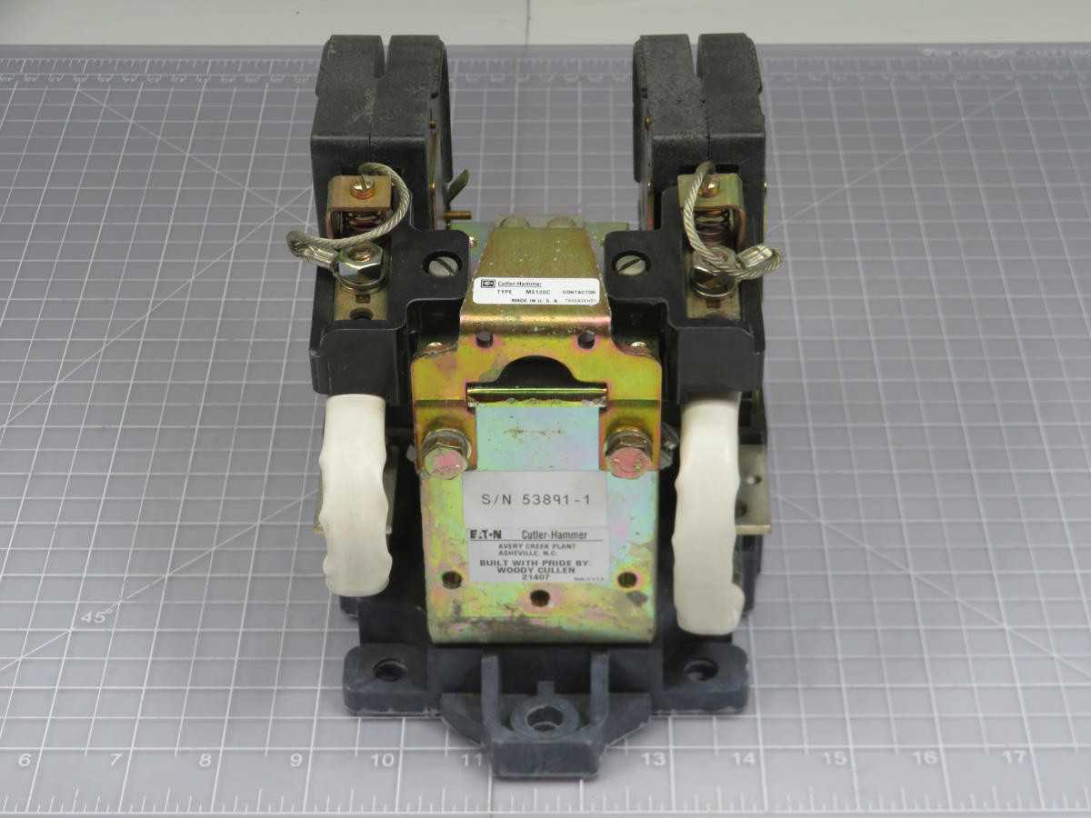 CUTLER HAMMER ME120C DP CONTACTOR, 600V, 25A, SIZE 1, 2NO MAIN, 2 AUX, 125VDC COIL, FRONT CONN - DC CONTACTOR