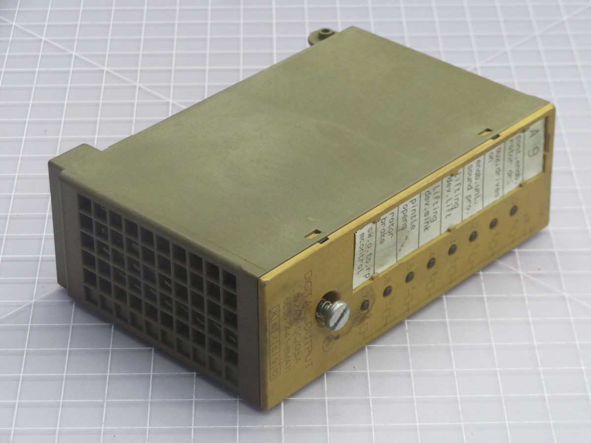 LOT OF 30 SIEMENS 6ES5 441-8MA11 DIGITAL OUTPUT MODULE T265209 - PLC MODULES