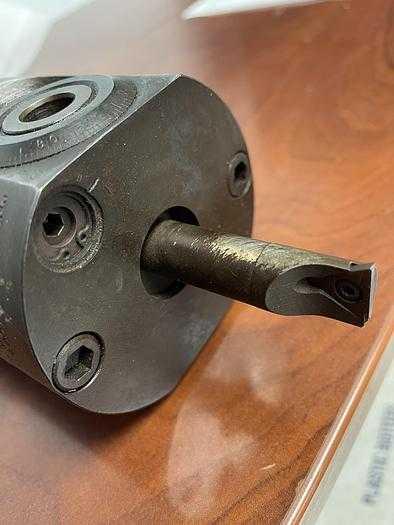 DEVLIEG MICROBORE GAH-10-062 BORING HEAD, 5/8" BAR, CAT 50 SHANK, 2.25" HEAD HEIGHT - TOOL HOLDERS