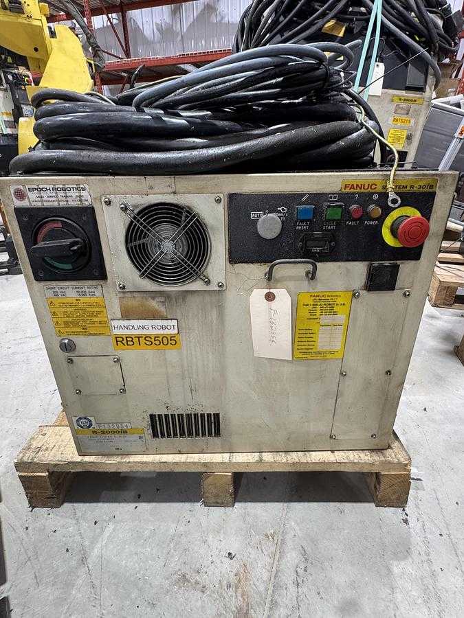 2013 FANUC R-2000IB/165F ARTICULATED ROBOT, 165KG PAYLOAD, 2655MM REACH, R-30IB CONTROLLER - ARTICULATED ROBOTS