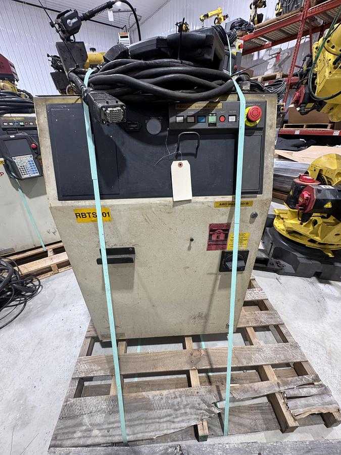 2010 FANUC ARC MATE 100IB ROBOT - 6KG PAYLOAD, 1373MM REACH, RJ3IB CONTROL - ARTICULATED ROBOTS