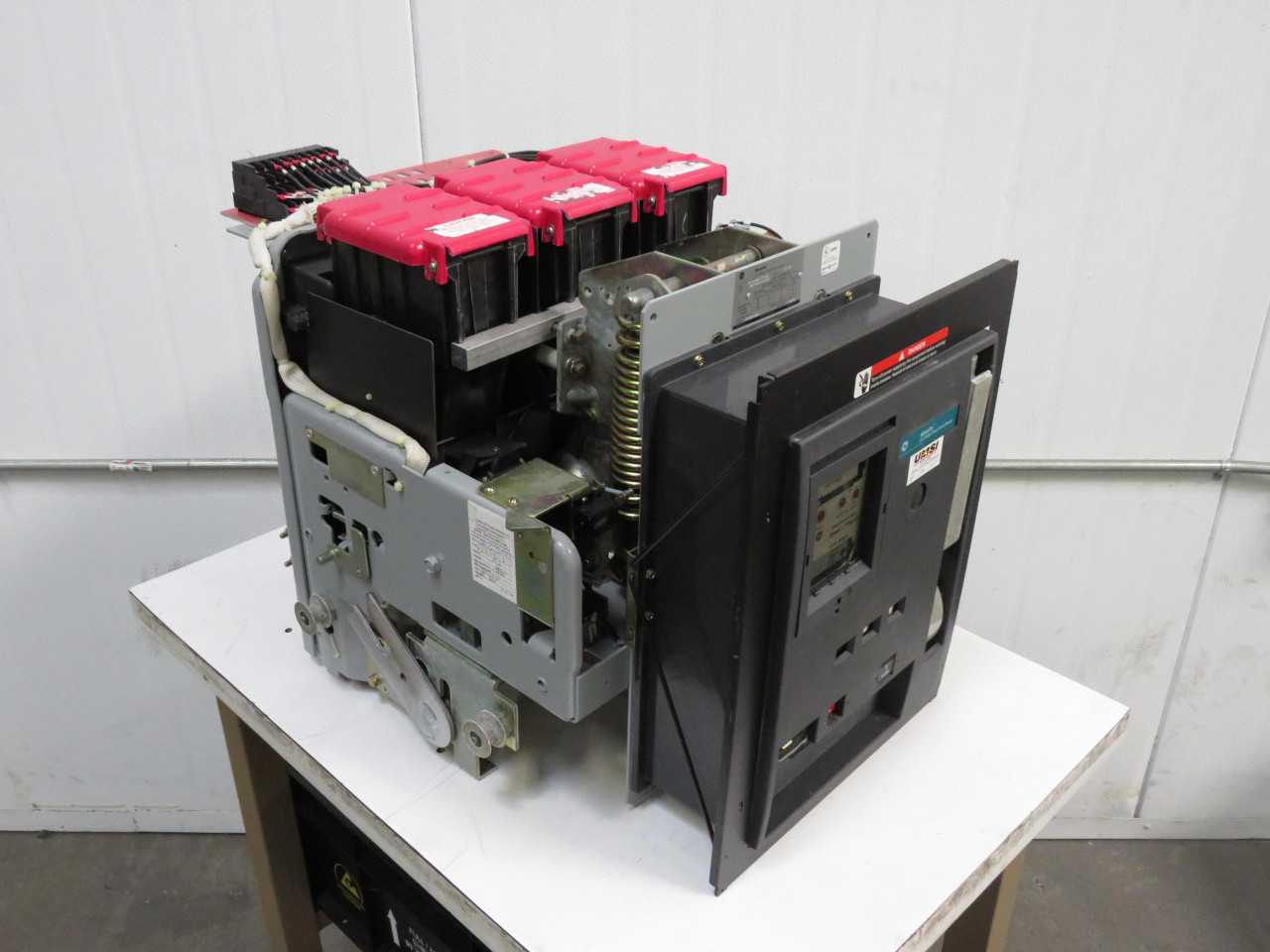 GE WE3DGPDXXXAXXBX WPX-08, 3-POLE, 635 VAC MAX VOLTAGE, 800 A CURRENT, 50/60 HZ FREQUENCY - CIRCUIT BREAKERS