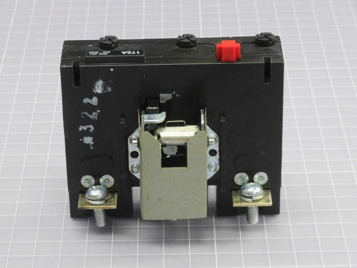 SIEMENS FD63T175 CB, 3-POLE, THERM-MAG, 175A CONT, 600V MAX, 18KA INT @ 600V, BOLT-ON - CIRCUIT BREAKERS