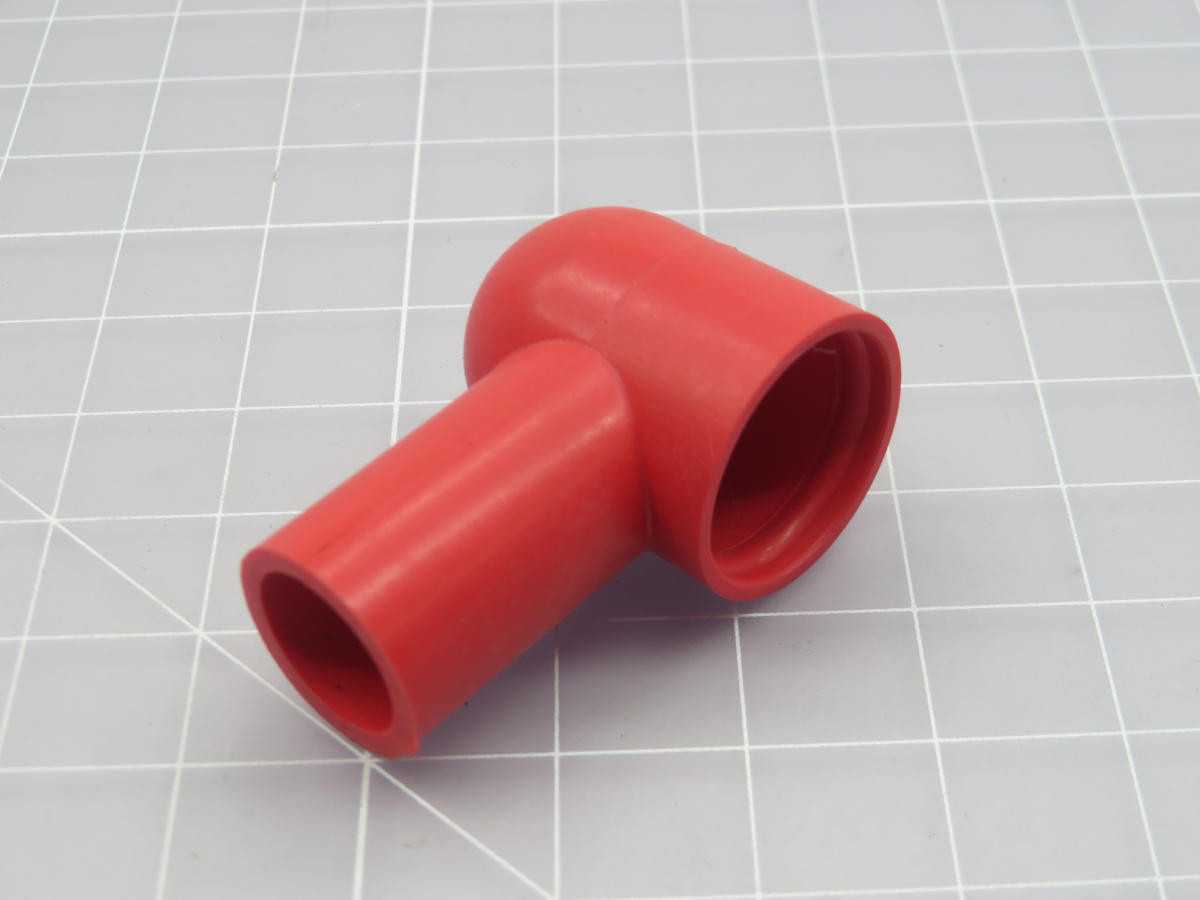 LOT OF 2200 ICA 800N9V02 LUG & RING TERMINAL INSULATORS T218395 - PLUGS & RECEPTACLES