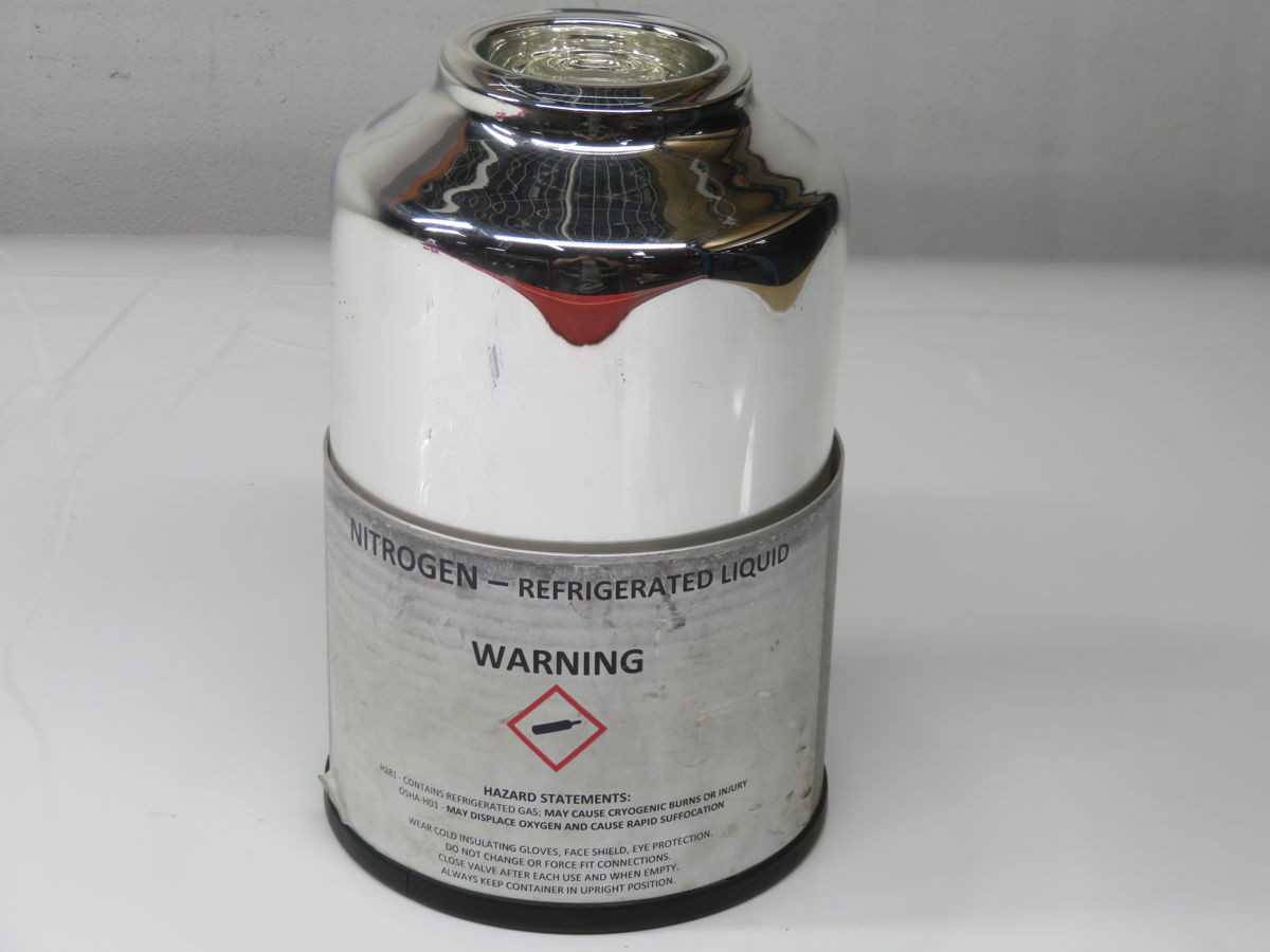 MICROMERITICS 303/25825/00 NITROGEN REFRIGERATED LIQUID - COOLING EQUIPMENT
