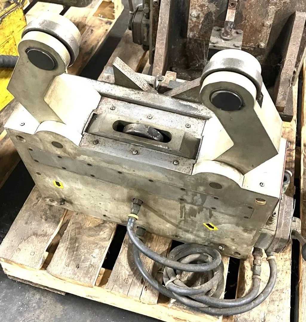 ELECTRIC STEADY REST FOR CNC LATHE - MACHINING TOOLING & PARTS