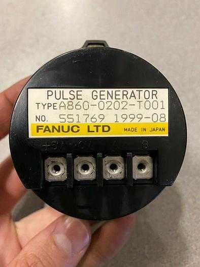FANUC A860-0202-T001 PULSE GENERATOR, CNC FEEDBACK DEVICE, INDUSTRIAL USE, ROBUST CONSTRUCTION - OPERATOR CONTROLS